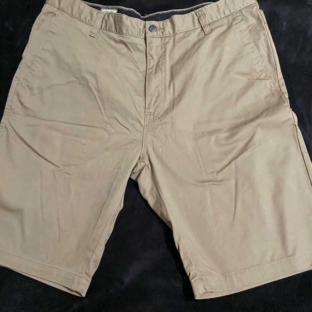 Volcom Men's Tan Shorts